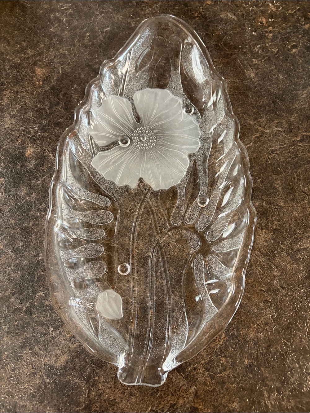 Poppy Clear Glass Floral Leaf Serving Tray - Clear